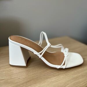 Sabo Skirt White Strappy Sandals